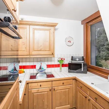 Le Paradis 18 & 18b Appts - Year * שאמוני