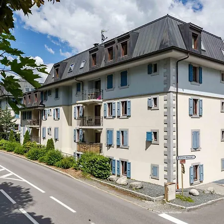 Le Paradis 18 & 18b Appts - Year *