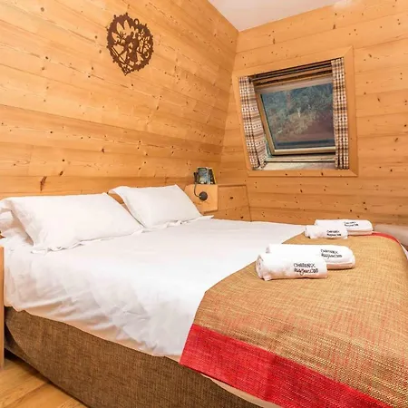 Apartment Le Paradis 18 & 18b Appts - Year Chamonix